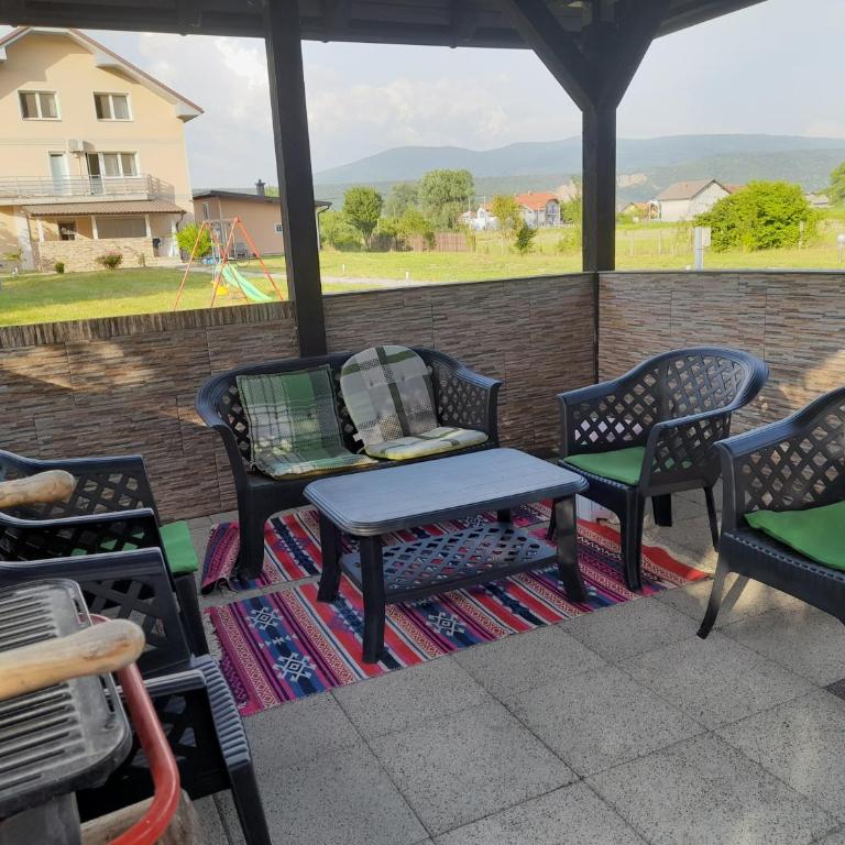 River Bank Apartments & Castle view - Three-Bedroom Apartment - 36