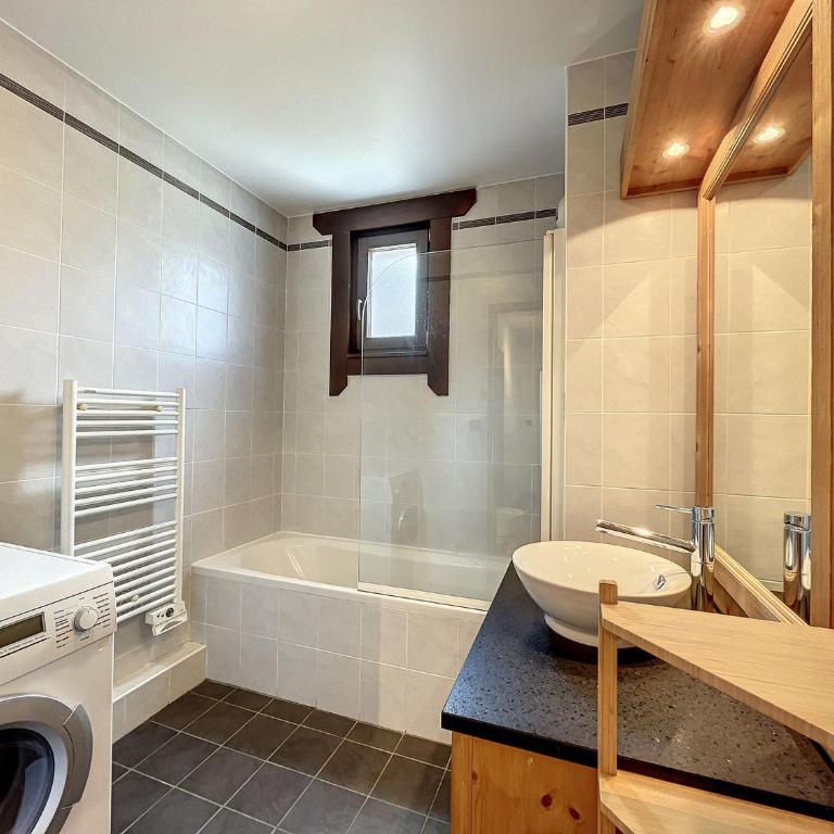 Appartement T3 au Centre de Chamonix avec WIFI et Parking - FR-1-507-3 - Appartamento - 11