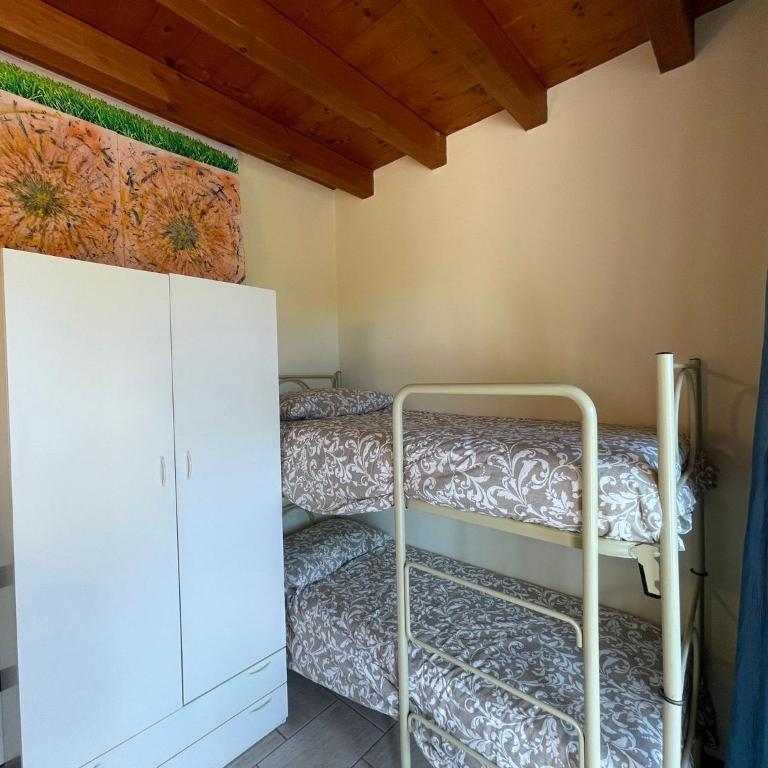La FIOCCHINA - Magic Place - apartments & studios in Garda Lake - countryside farmhouse, inside the middle of the lake between sky & water - Monolocale Familiare - 15