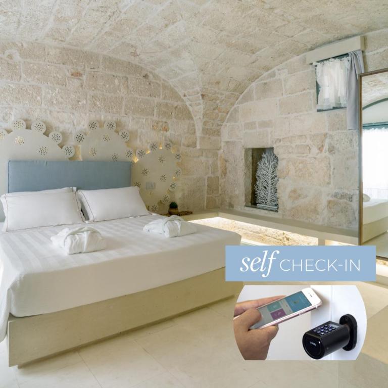 Vico Bianco Raro Smart Rooms Collection - Large Double Room - Cave - 10