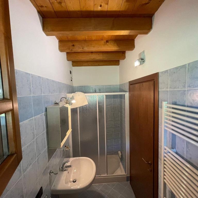 La FIOCCHINA - Magic Place - apartments & studios in Garda Lake - countryside farmhouse, inside the middle of the lake between sky & water - Monolocale Familiare - 11