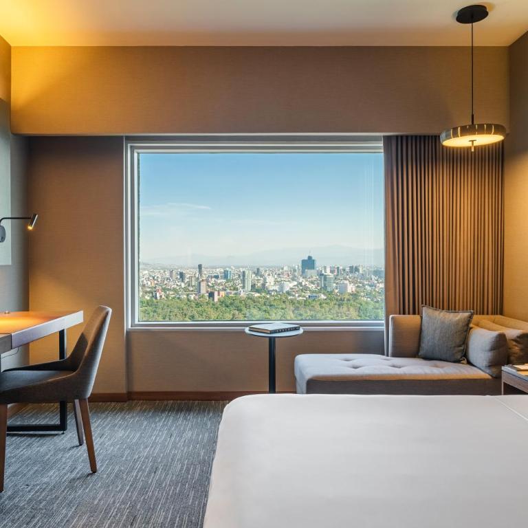 Hyatt Regency Mexico City - Habitación con cama extragrande. - 5