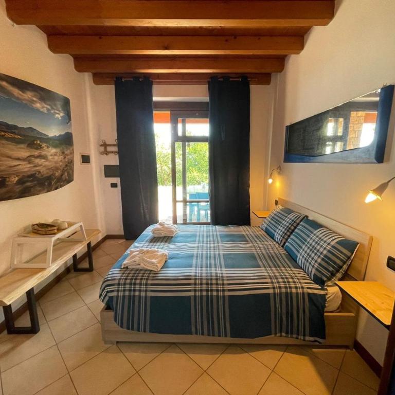La FIOCCHINA - Magic Place - apartments & studios in Garda Lake - countryside farmhouse, inside the middle of the lake between sky & water - Monolocale Familiare - 5