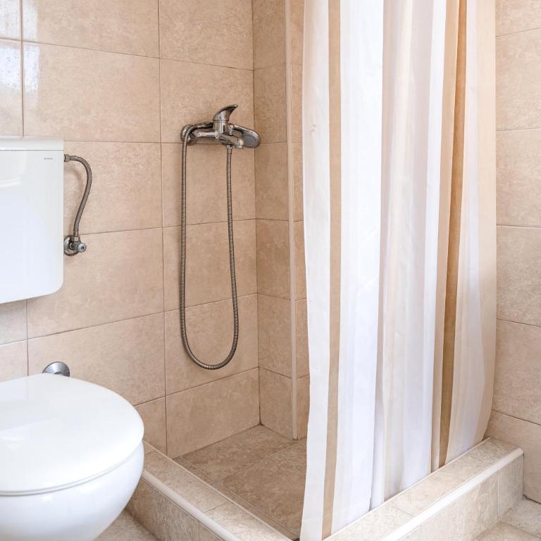 Guest House Jasna - Double or Twin Room with Balcony - 20