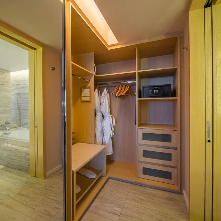 Hyatt Regency Mexico City - Suite con cama extragrande - 4