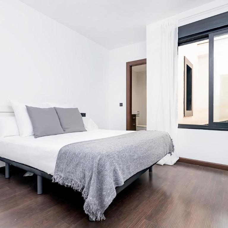 Exclusivo Dúplex Dos Aceras - Apartamento de 2 dormitorios - 13