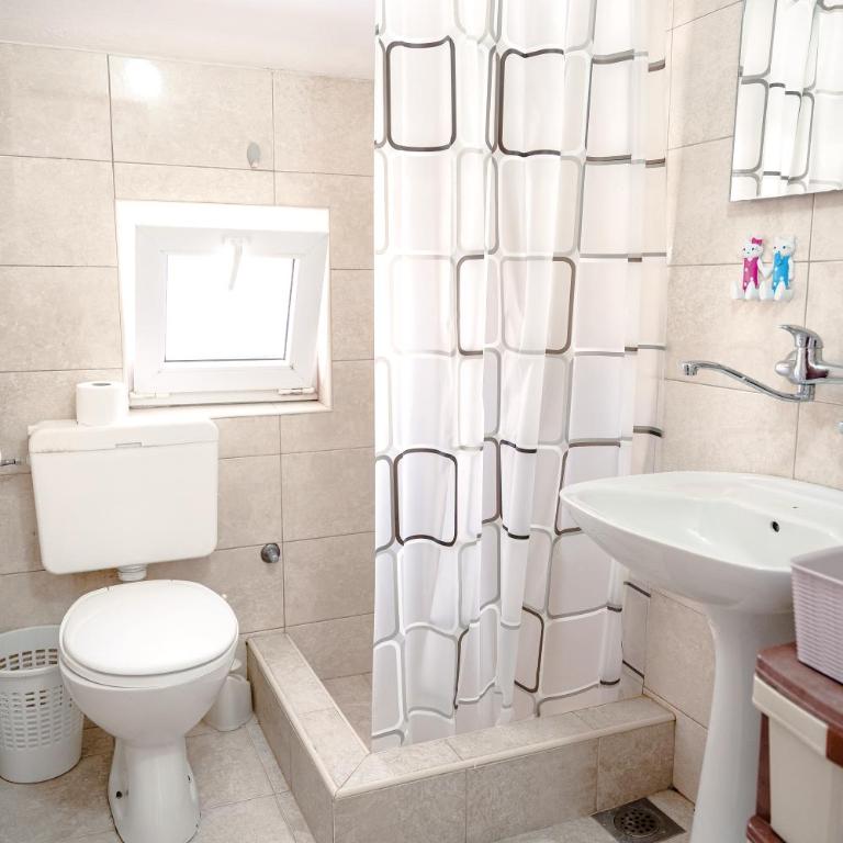 Guest House Jasna - Double or Twin Room with Balcony - 22