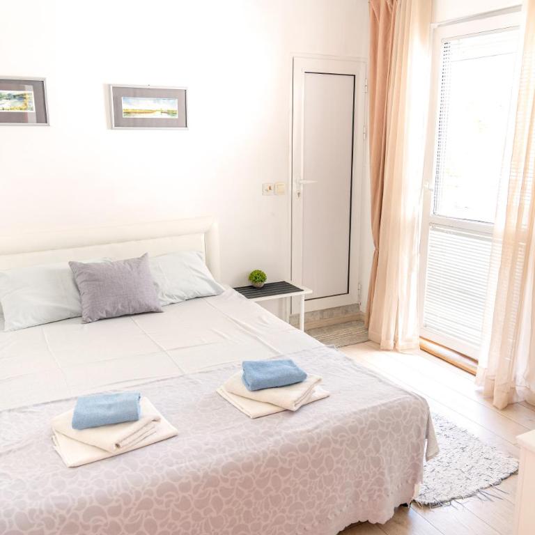 Guest House Jasna - Double or Twin Room with Balcony - 18