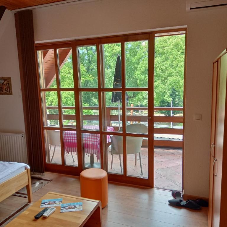 Prenoćište/Restoran Lovac - Budget Double or Twin Room - 6