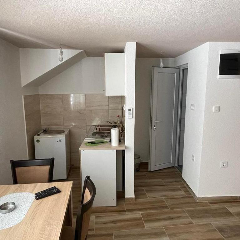 Apartmani Mihajlović - Studio Apartment - 8