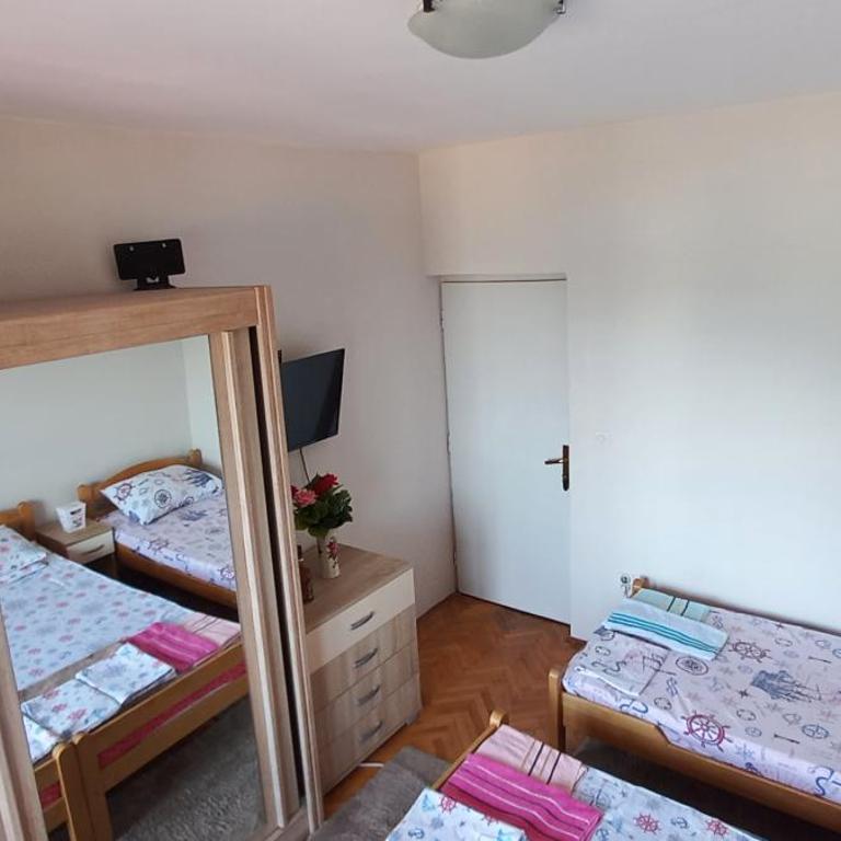 Rooms Vlaovic - Deluxe Double Room with Balcony and Sea View - 11