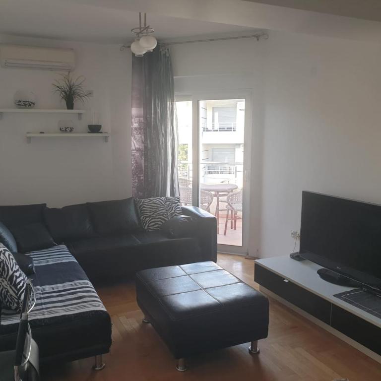 Mari - Two-Bedroom Apartment - 14