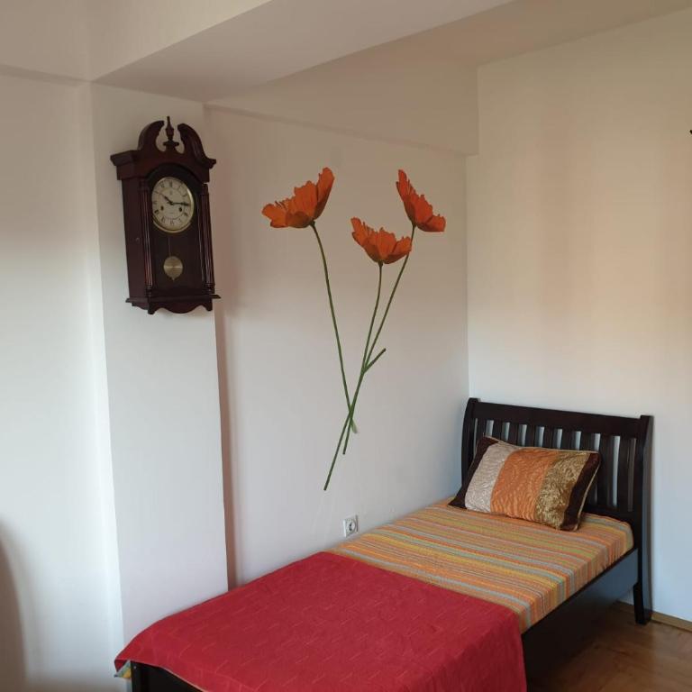 Mari - Two-Bedroom Apartment - 16