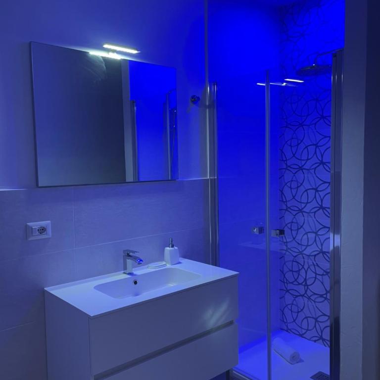 Sulis Suite Apartment - Il Milese - Two-Bedroom Apartment with Balcony - 3