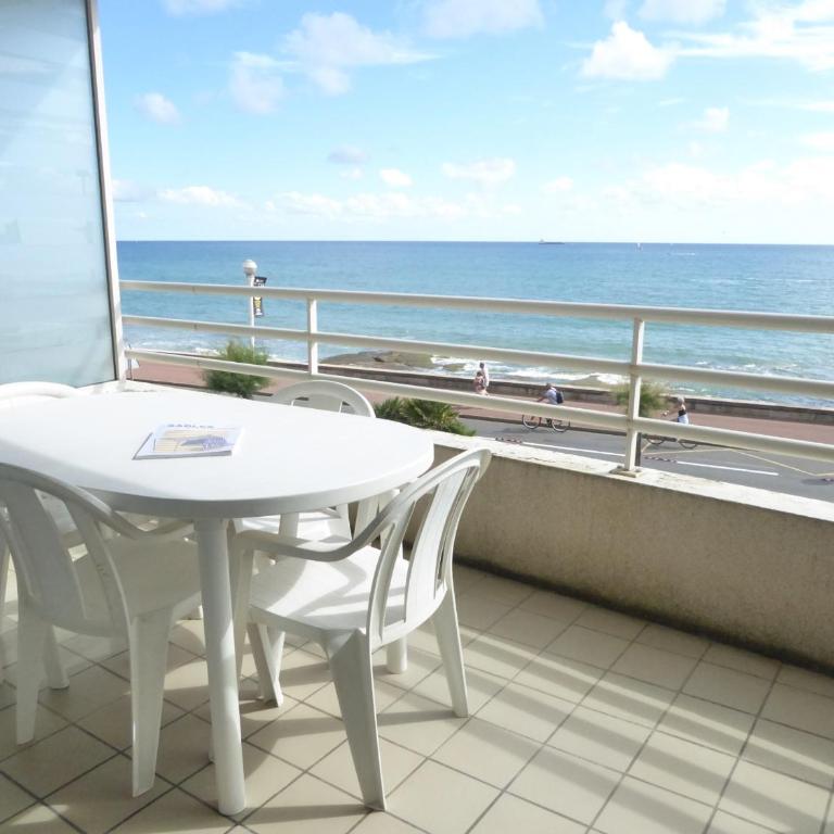 Face à l'Océan, Terrasse, Garage, 2 Chambres - Thalasso à Proximité - FR-1-325-10 - Appartement (4 Adultes) - 9