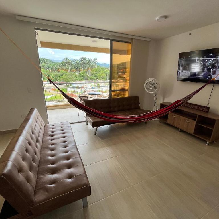 Apartamento con piscina y parqueadero a 7 min del centro - Apartamento de 2 dormitorios - 16
