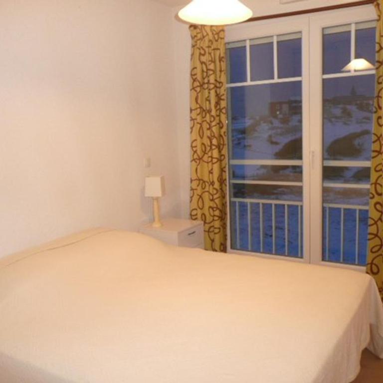 Bel appartement plage, 2 chambres, balcon ensoleillé, garage privatif, animaux acceptés, WIFI optionnel - FR-1-674-2 - Appartement - 4