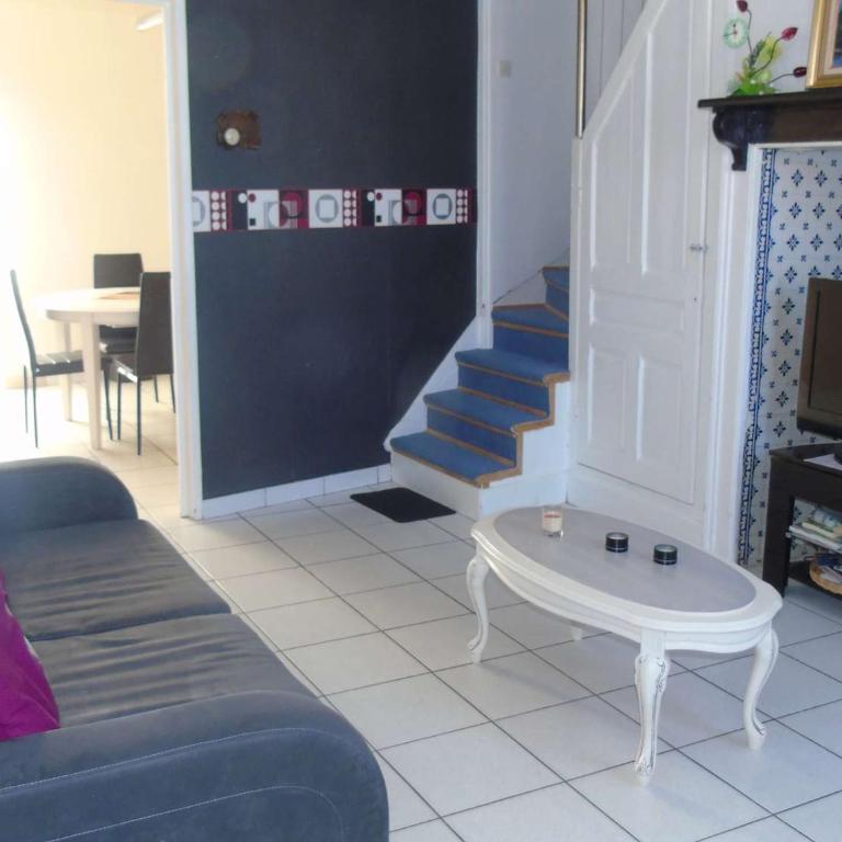 Charmante Maison à Berck: Jardin, Véranda, 2 Chambres, Terrasse, Proche Plage - FR-1-674-23 - Villa - 2