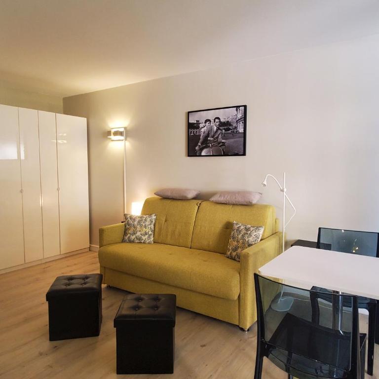 MIOUGRANO Studio 25m2 Piscine 300m Plage - Studio avec Balcon - 1