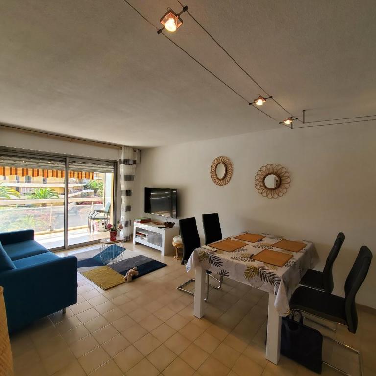 MIOUGRANO 2 Pieces Climatise 47m2 Piscine, Parking - Appartement avec Balcon - 11