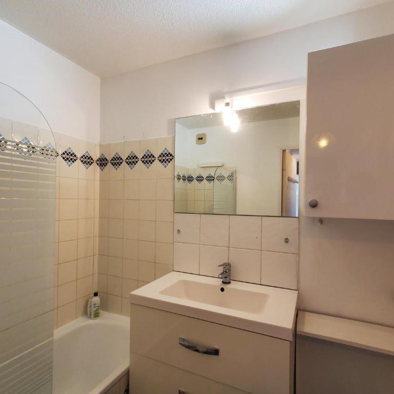 MIOUGRANO 2 Pieces Climatise 47m2 Piscine, Parking - Appartement avec Balcon - 14