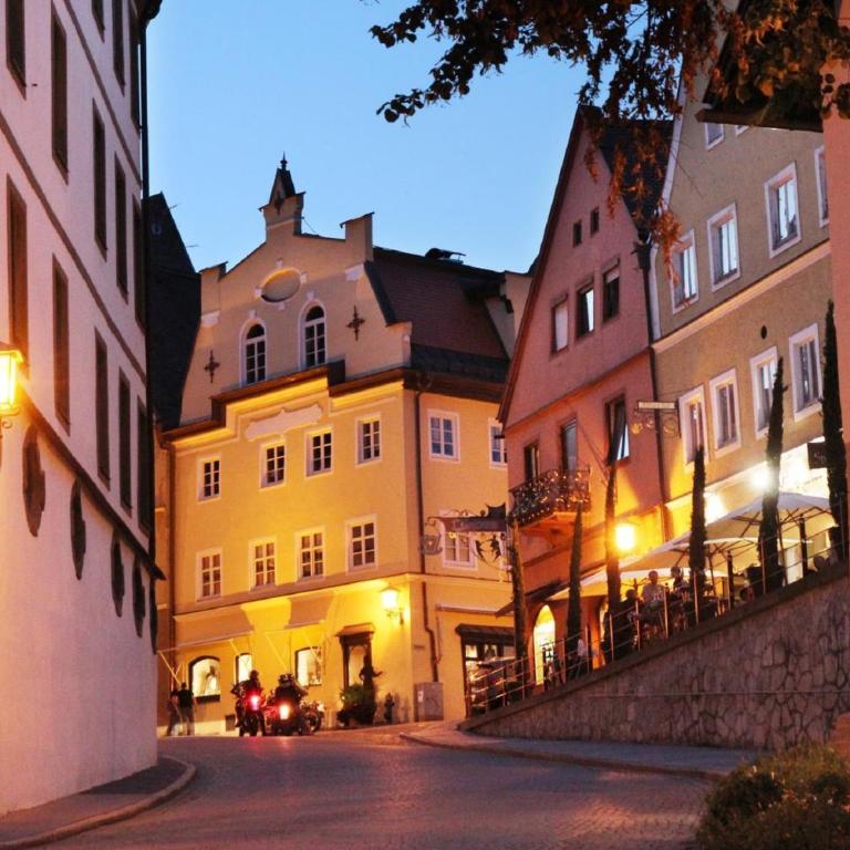 Alpina Sonnen-Appartements Füssen incl XL-Sonnen-Terrasse & Königscard - Apartment mit 2 Schlafzimmern - 23