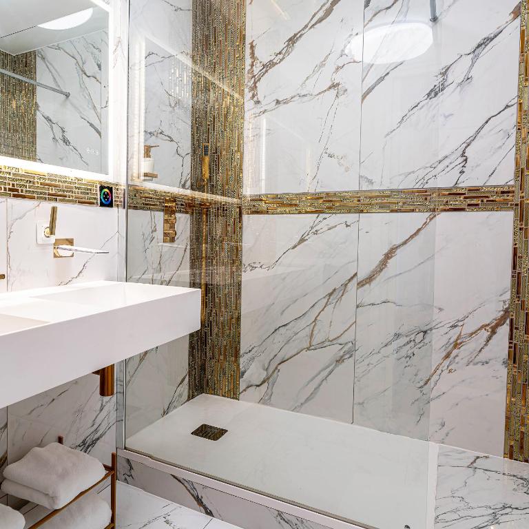 Magnifique loft / spa en face de la cathédrale ! - Appartamento con 1 Camera da Letto - 6
