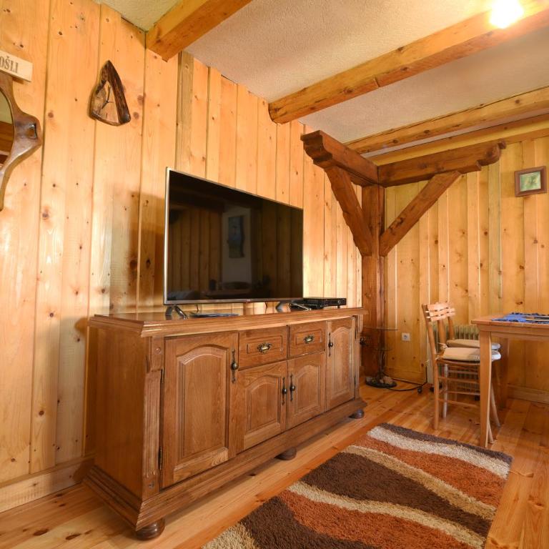 Cabarkapa Guesthouse - Deluxe King Suite - 3