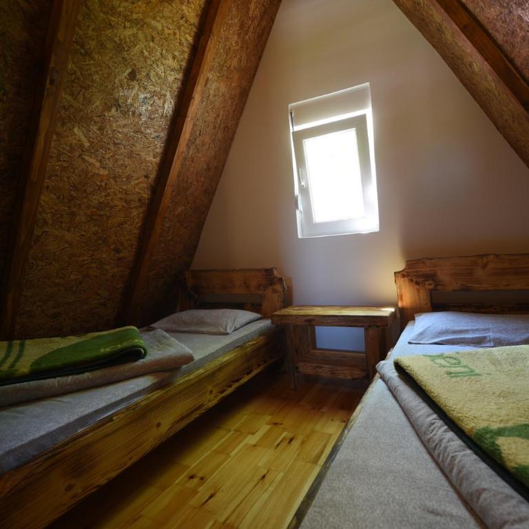 Cabarkapa Guesthouse - Penthouse Apartment - 11