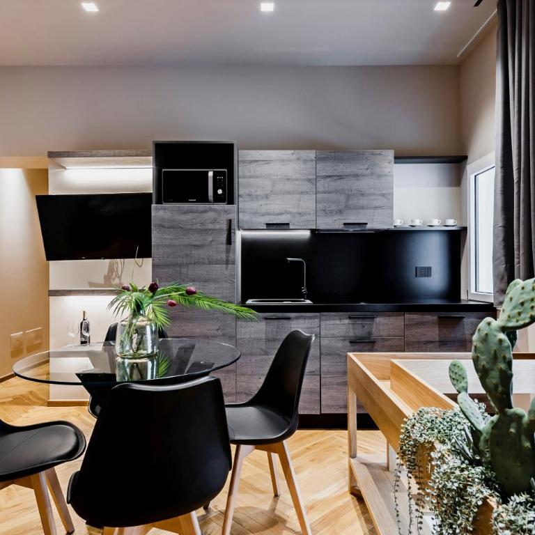 Ferrini Home - Etnea Heritage - Two-Bedroom Apartment - 4
