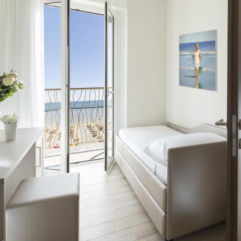 Hotel Riviera - Suite con Vista Mare - 3