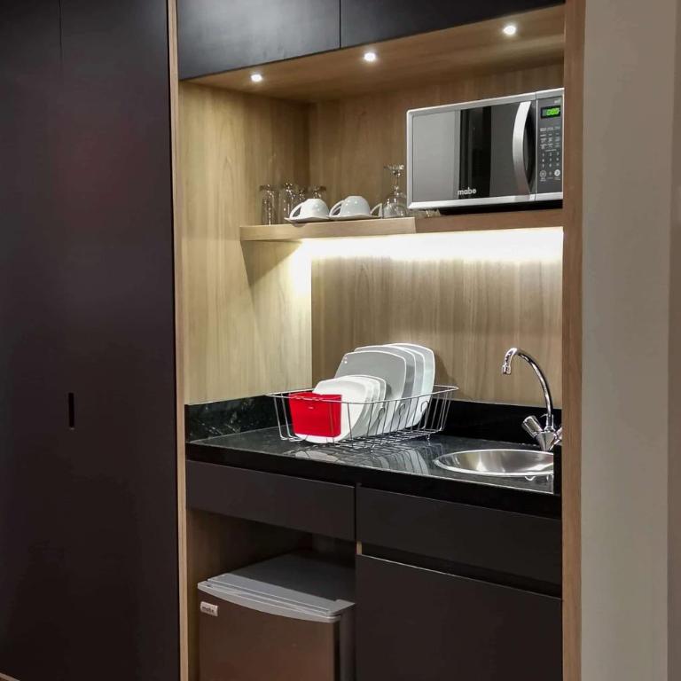 Ramada Encore by Wyndham Guadalajara Aeropuerto - King Suite - Non-Smoking - 5