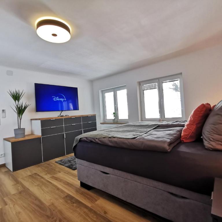 Neues City Center Piano Appartement mit Netflix - Apartment - 11