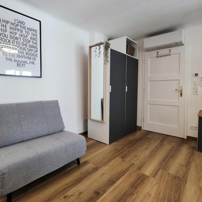 Neues City Center Piano Appartement mit Netflix - Apartment - 15