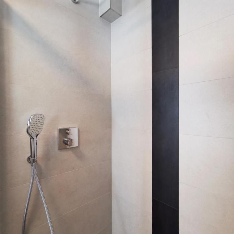 Neues City Center Piano Appartement mit Netflix - Apartment - 14