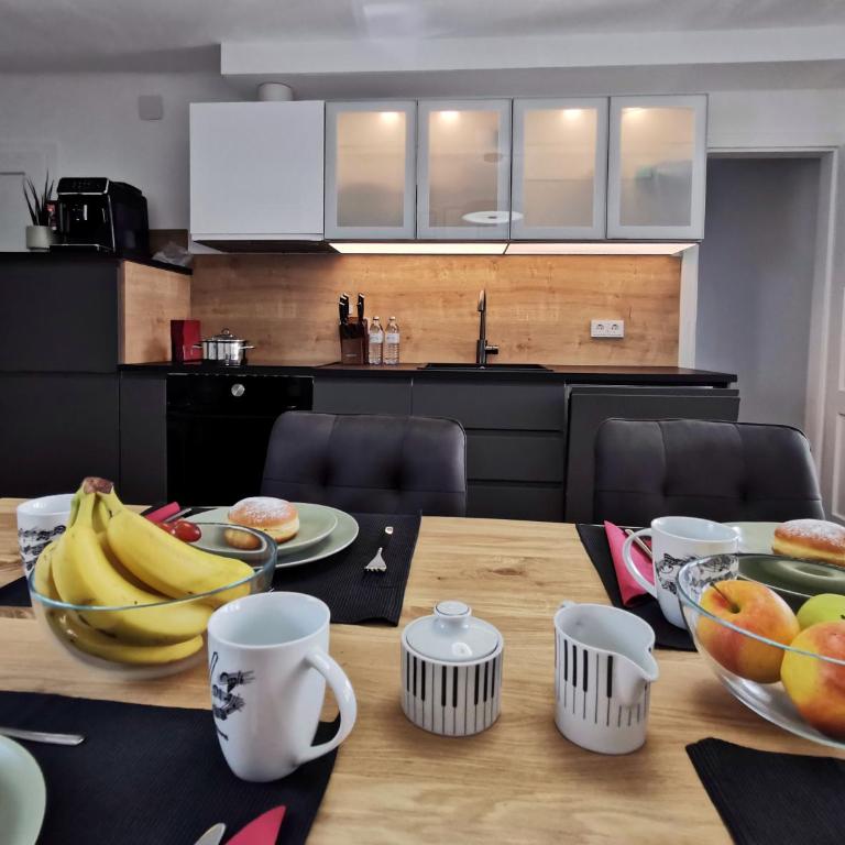 Neues City Center Piano Appartement mit Netflix - Apartment - 23