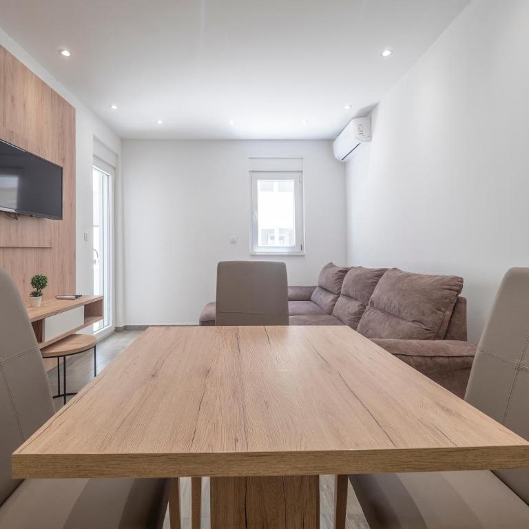 Marea Apartments Budva - Apartman - Prizemlje - 5
