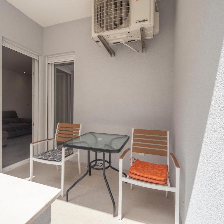 Marea Apartments Budva - Apartman - Prizemlje - 8