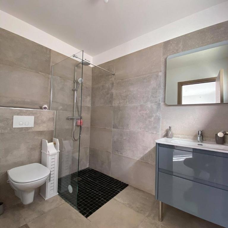 Jolie petite maison à 50 mètres de la plage - Villa con 2 Camere da Letto - 4