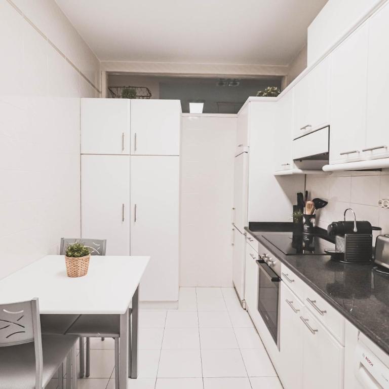 Park view beautiful apartment Bilbao - Two-Bedroom Apartment - 12