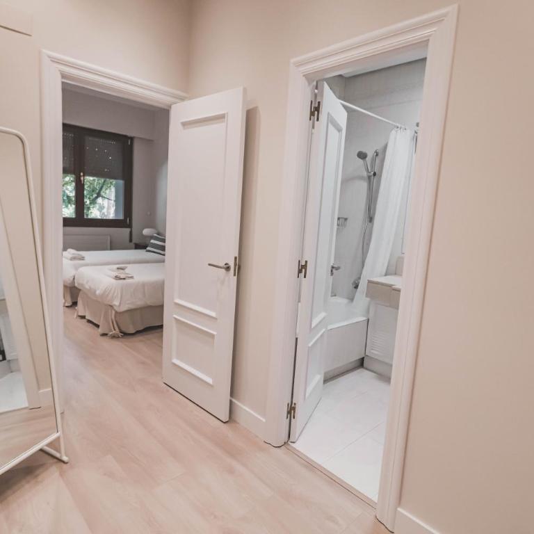 Park view beautiful apartment Bilbao - Two-Bedroom Apartment - 13