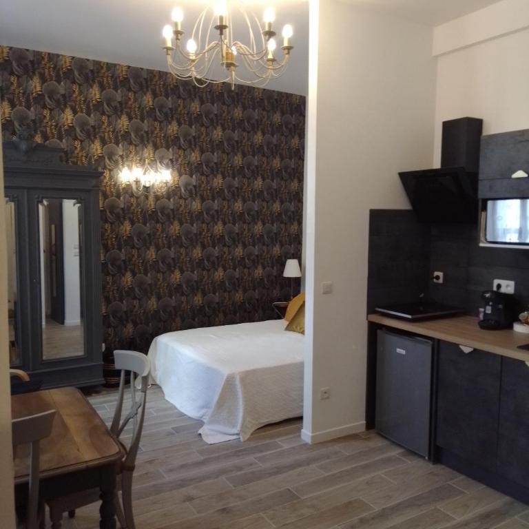 LE GEORGE SAND Elégant studio coeur historique - Appartement 1 Chambre - 7