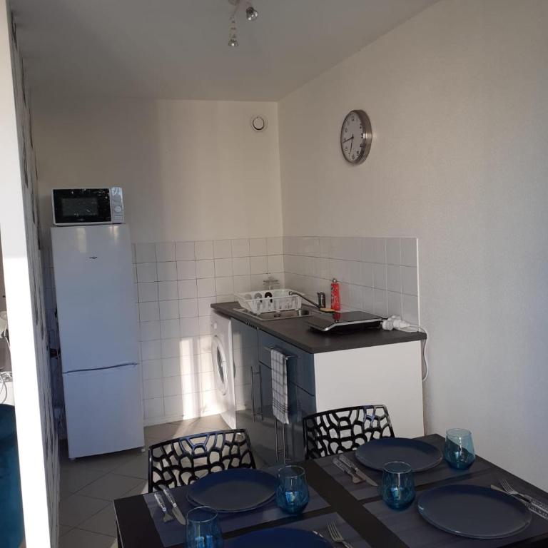 Ideal T1 BALCON 2 personnes - Apartment mit 1 Schlafzimmer - 8