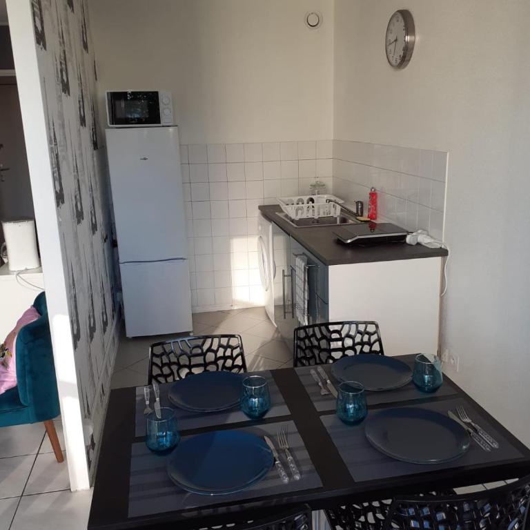 Ideal T1 BALCON 2 personnes - Apartment mit 1 Schlafzimmer - 4