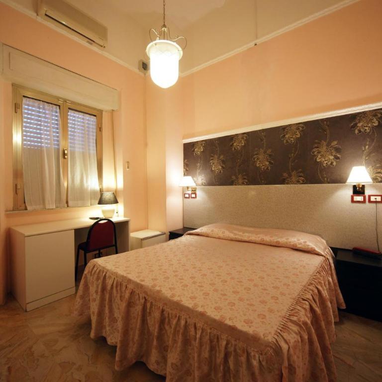 Hotel Liberty - Camera Matrimoniale Piccola - 3