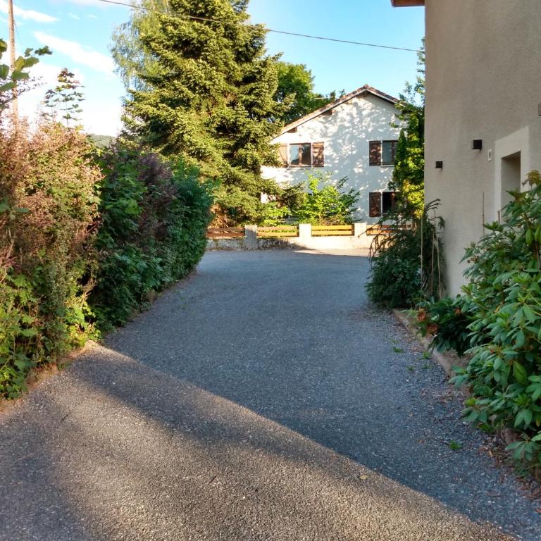Gîte les Eglantines Rez-de-Jardin - Appartement - Rez-de-Chaussée - 40
