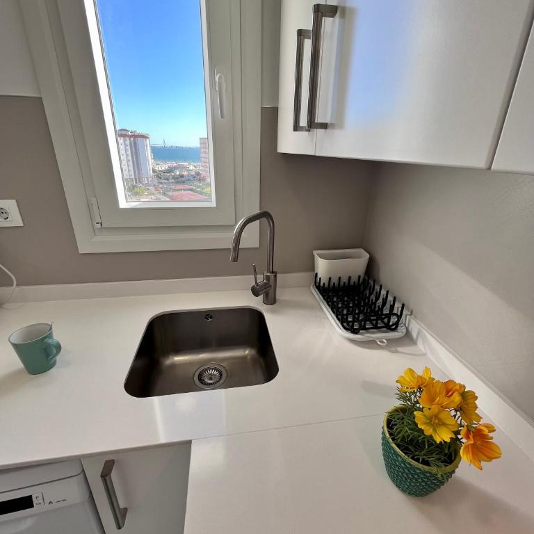 GATU Villa Soleá parking, piscina, pistas tenis, playa de Valdelagrana - Apartamento de 1 dormitorio - 9