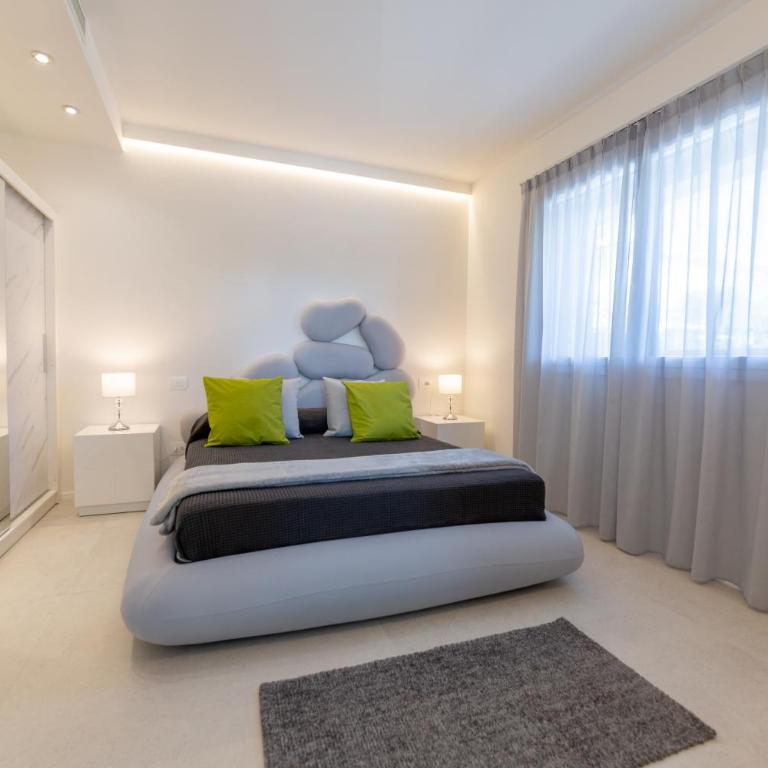 Magic Luxury Apartments - Appartamento Deluxe con 2 Camere da Letto e Vista Giardino - 3