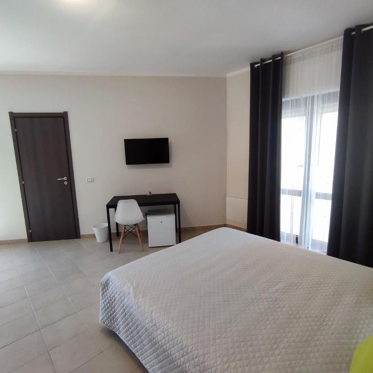 Cristian Rooms - Camera Matrimoniale con Bagno Privato - 6
