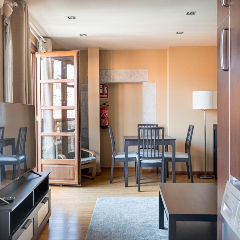 Apartamentos Calle Mayor 23 Llanes - Apartment with Port View and Balcony - 7
